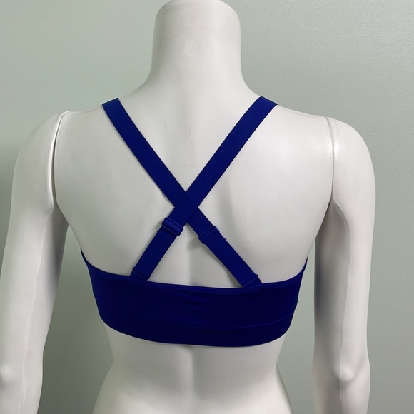 Victoria’s Secret Sport Cobalt Blue Strappy Cage Front Cutout Sports Bra medium - Picture 3 of 4